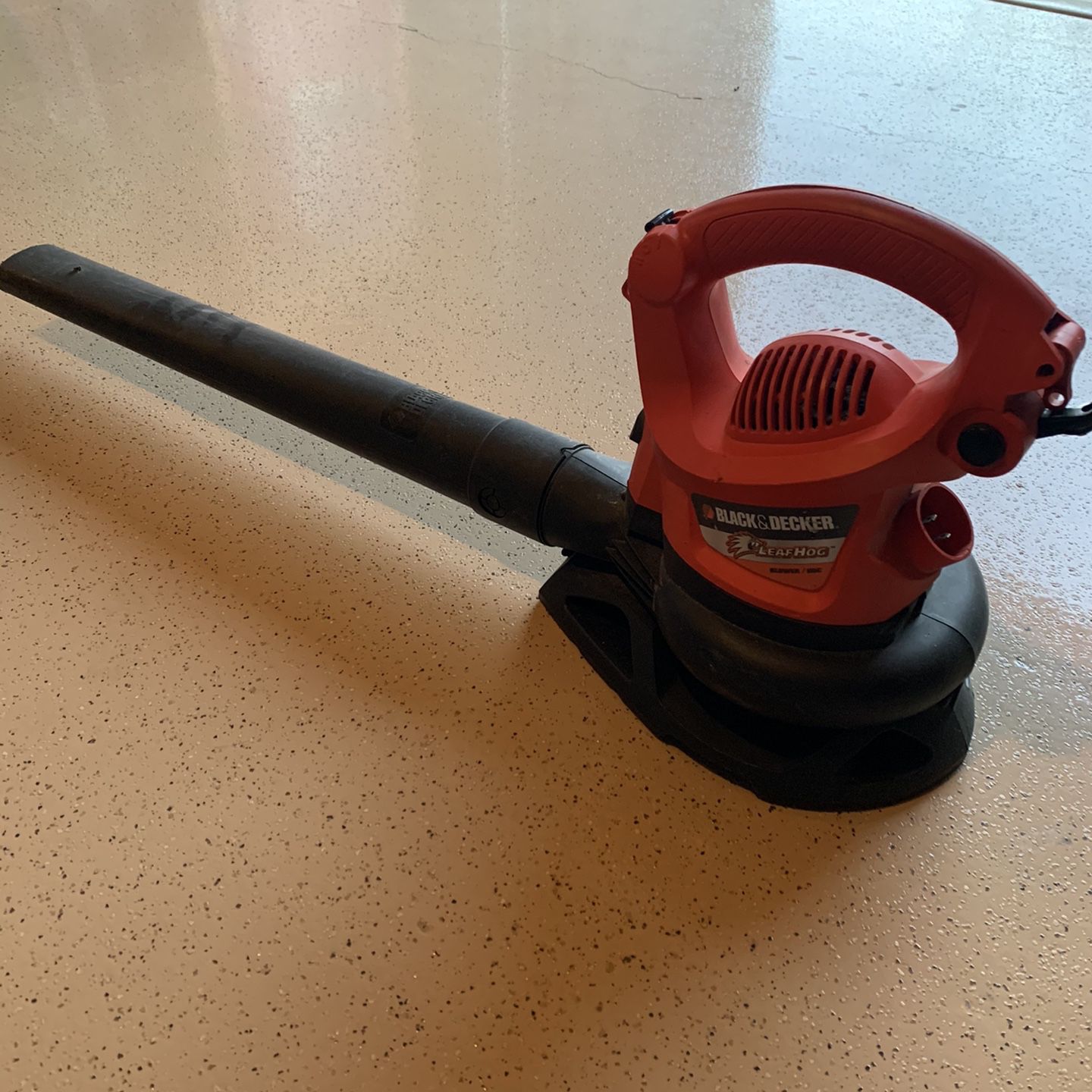 Black and Decker Electric Leaf Blower BV5600 for Sale in San Antonio, TX -  OfferUp