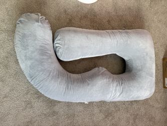 Momcozy Pregnancy Pillow