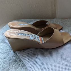 Nordstrom Nickelels Classy Beige Wedge Slides Size 8 Woman's shoes