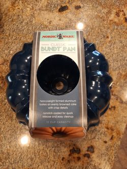 NEW Nordic Ware Classic Bundt Pan