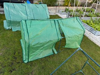 Small Greenhouse/Plant cover