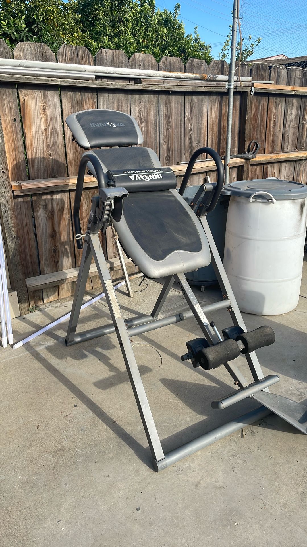 Innovia Heavy Duty Deluxe Inversion Table