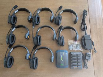 Eartec UltraLITE HD 8-Person Intercom System
