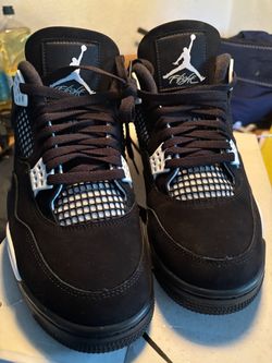 Air Jordan 4 Thunder edition