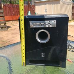 Yamaha Subwoofer 