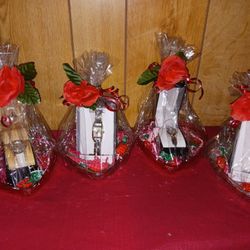 Ladies GIFT WATCHES  W/ JEWELRY TRAYS  $15 EACH