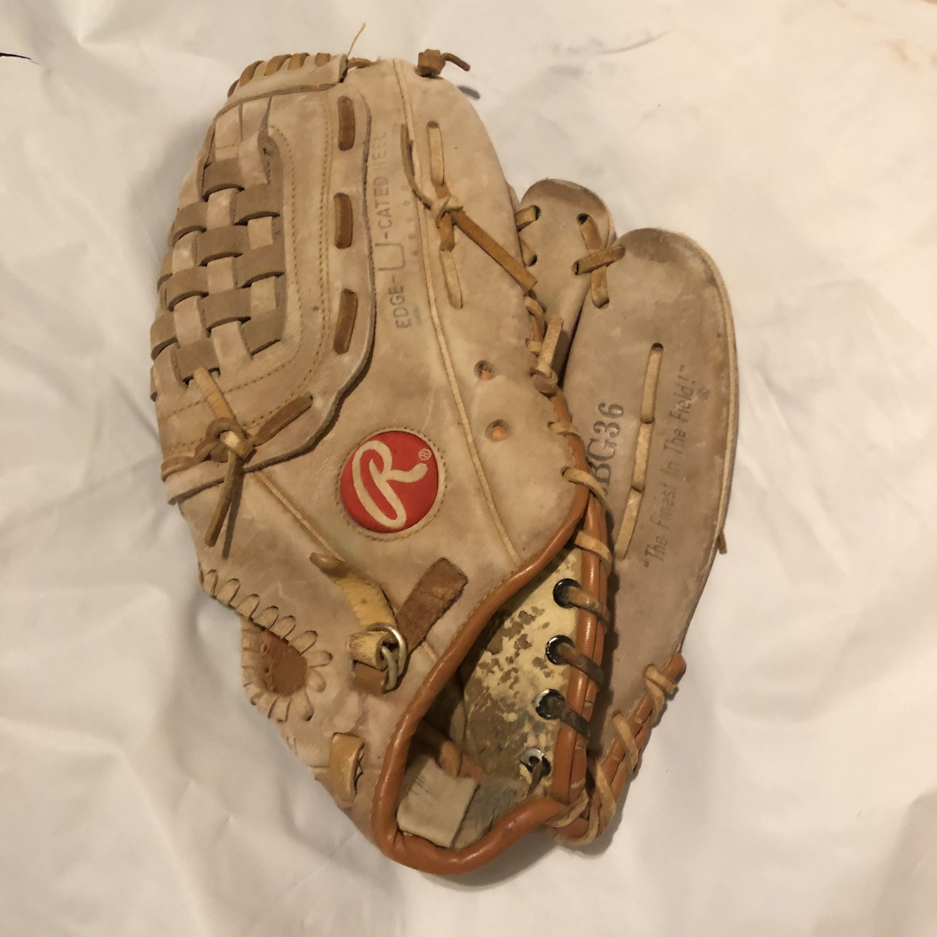 12.5” Baseball mitt glove left hand 🤚🏽