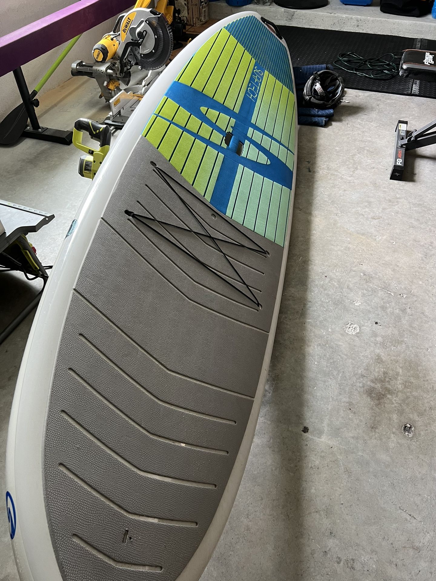 Surf tech Lido paddleboard