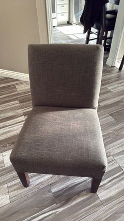 grey chair