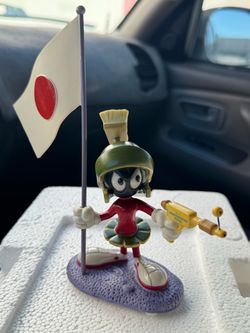 Vintage Goebel Looney Tunes Spotlight Collection figurine featuring Marvin the Martian in “In the Name of Mars,” from the classic Duck Dodgers in the 
