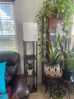 Lamp with charging station