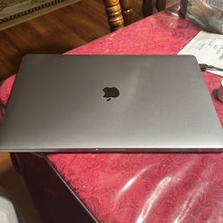 2019 Macbook Pro with Touchbar 16GB 512 SSD