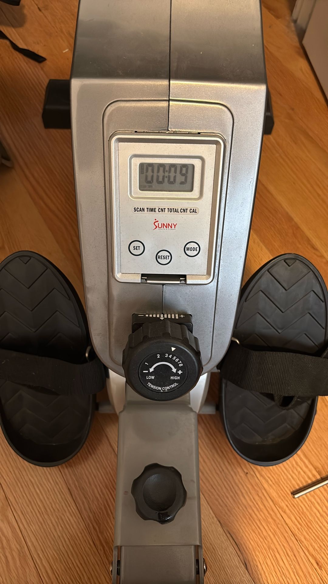 Sunny Brand Rowing Machine 