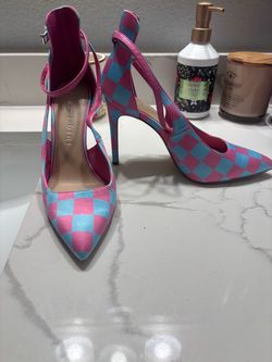 8.5 Gianni Binni Heels NEW