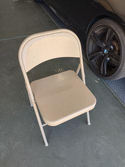 Tan Metal Folding Chair - Great Condition / Moving Sale