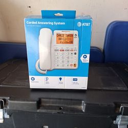 Brand Knew Phone Never Used $20  Answering  System And Big Readings 