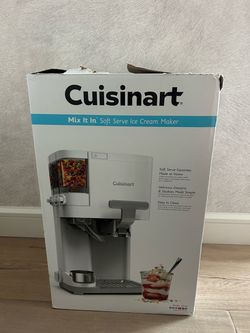 New Cuisinart Mix it in soft serve Ice Cream maker