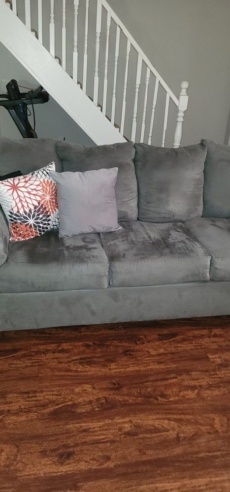 2 Sofas Gray