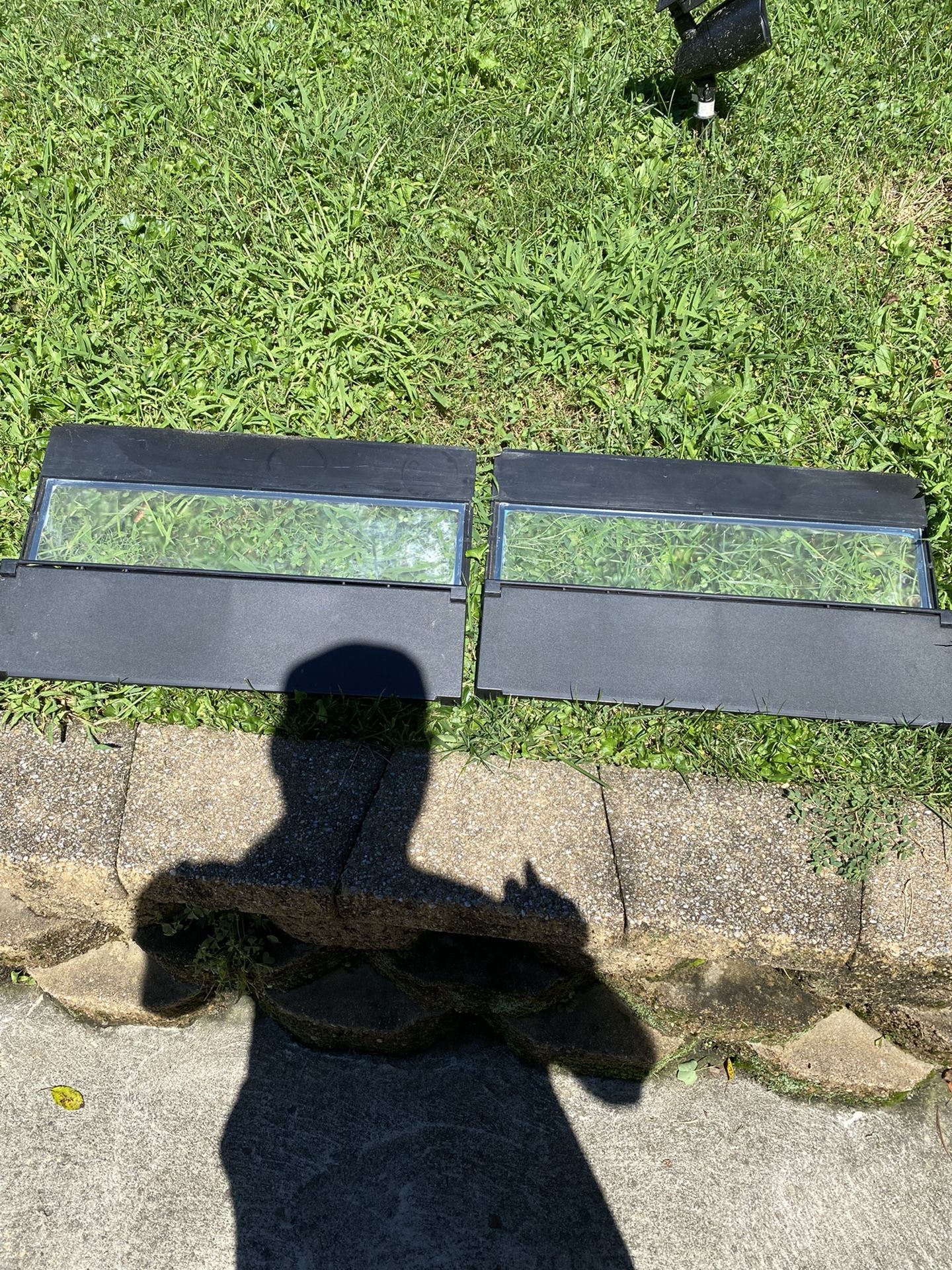 Fish tank lid