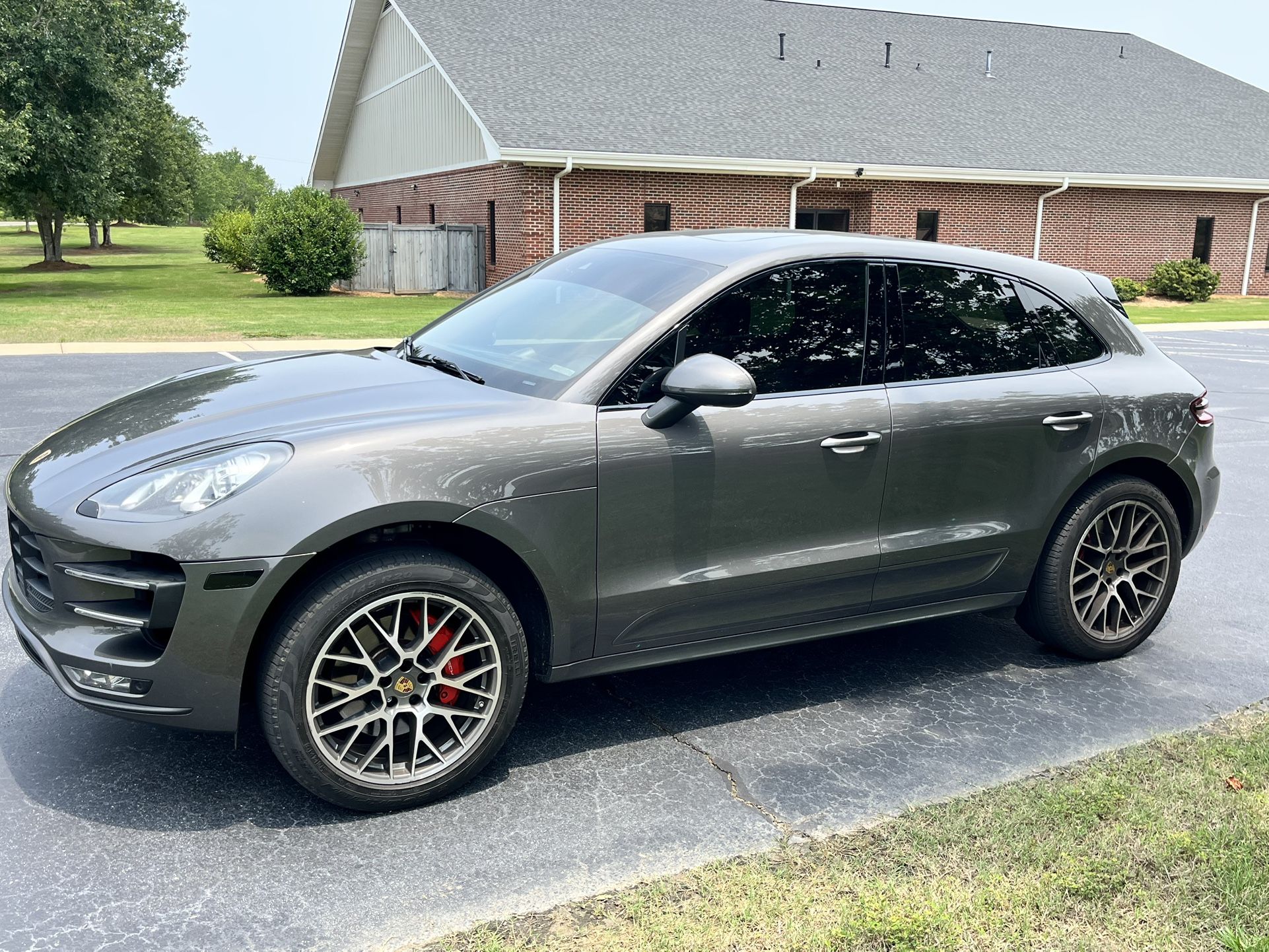 2016 Porsche Macan