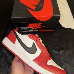 Jordan 1 Retro Low OG Chicago (2025) Men’s 8.5 Shoes