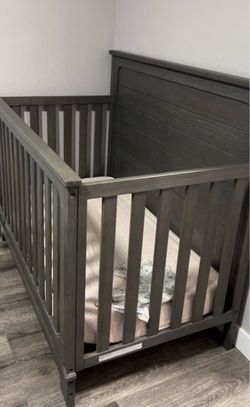 Baby crib