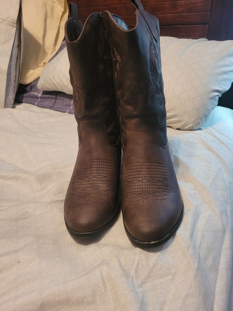 Global Win Boots