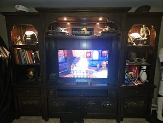 Bernhardt Luxury 4-Piece Solid Wood Entertainment Center Wall Unit