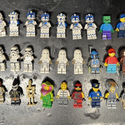 Lego Mini Figures, Star Wars (47 Pieces + Accessories) 