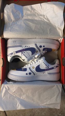 White Nike Air Force 1