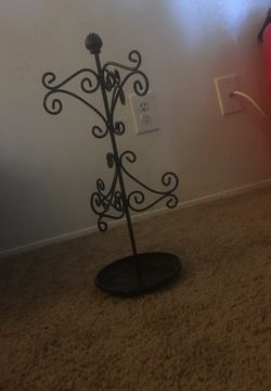 Jewelry stand