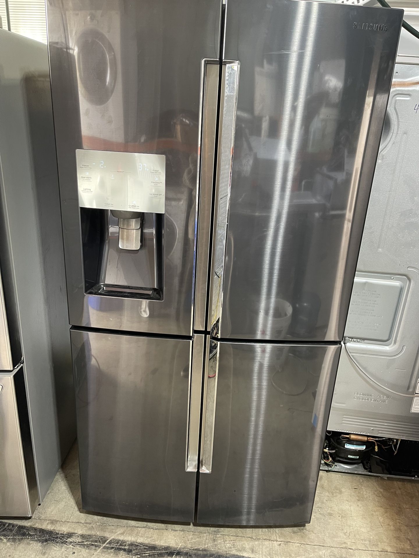 Samsung Refrigerator Flex Show Case