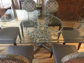 Gorgeous Glass Dinning Room Table