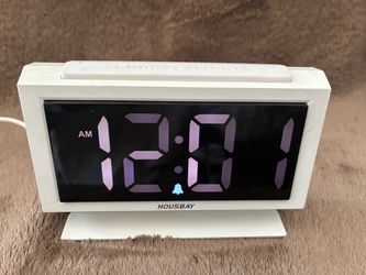 HOUSBAY Bedroom Digital Alarm Clock