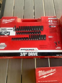 Milwaukee 43”PC 3/8 DRIVE IMPACT SOCKET KIT