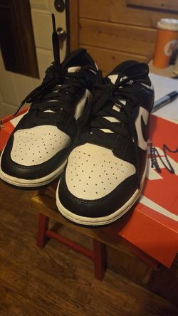 Nike dunks size 9 mens 60 obo