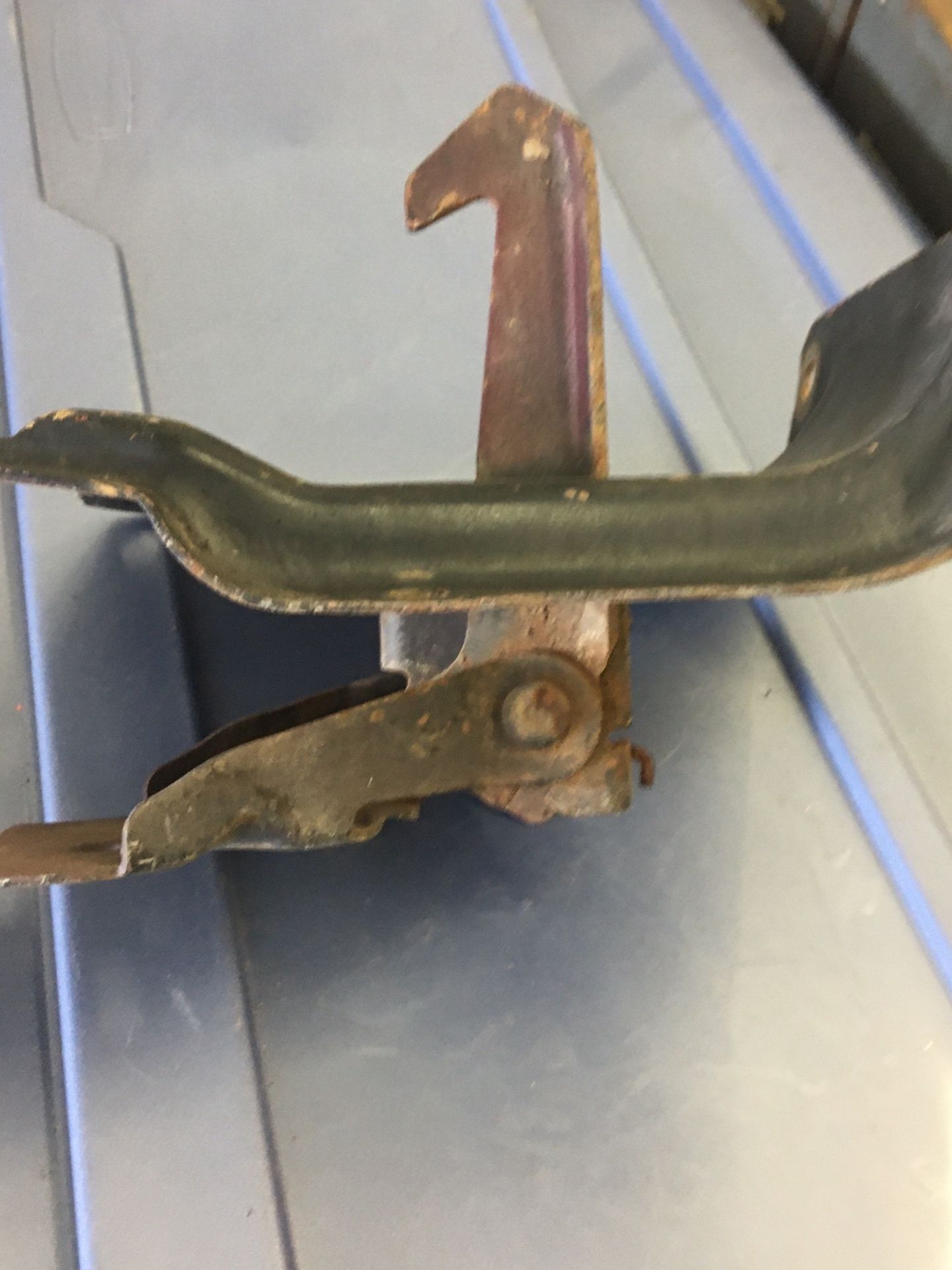 Auto / Parts