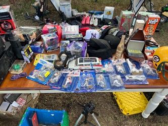 GARAGE SALE TODAY SUNDAY JUNE 28