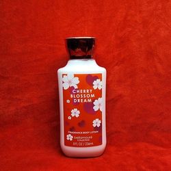 Women's Perfume body sprays mist and scented lotions