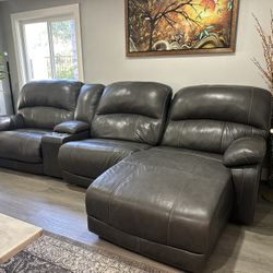 Signature DESIGN BY ASHLEY Hallstrung Leather Adjustable Sectional Power Recliner