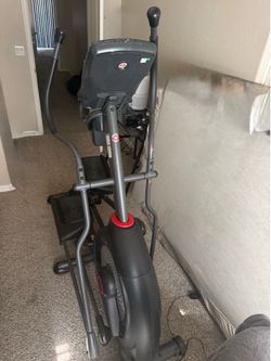 Scwhinn Eliptical Like New Barely Used
