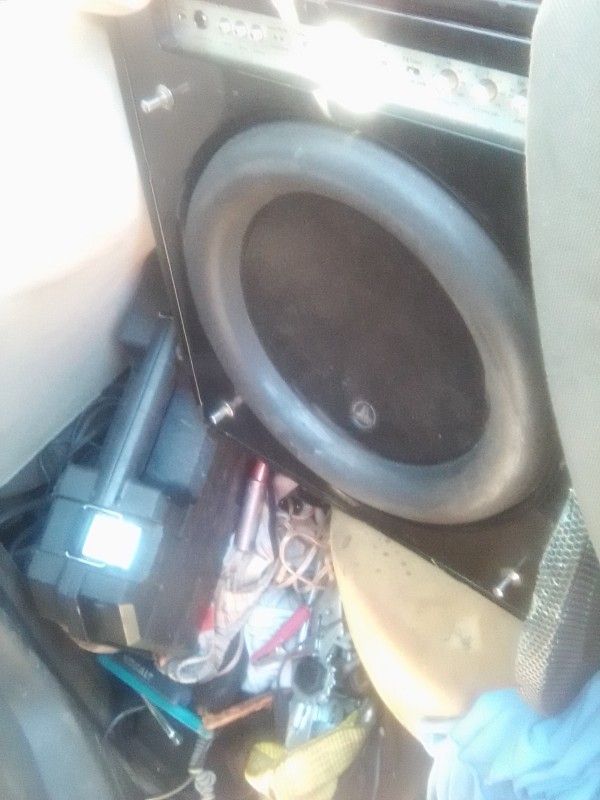 JLW7 Subwoofer Built In Amp