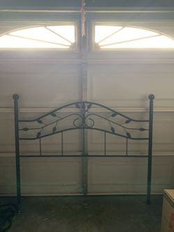 Queen Metal Head Frame