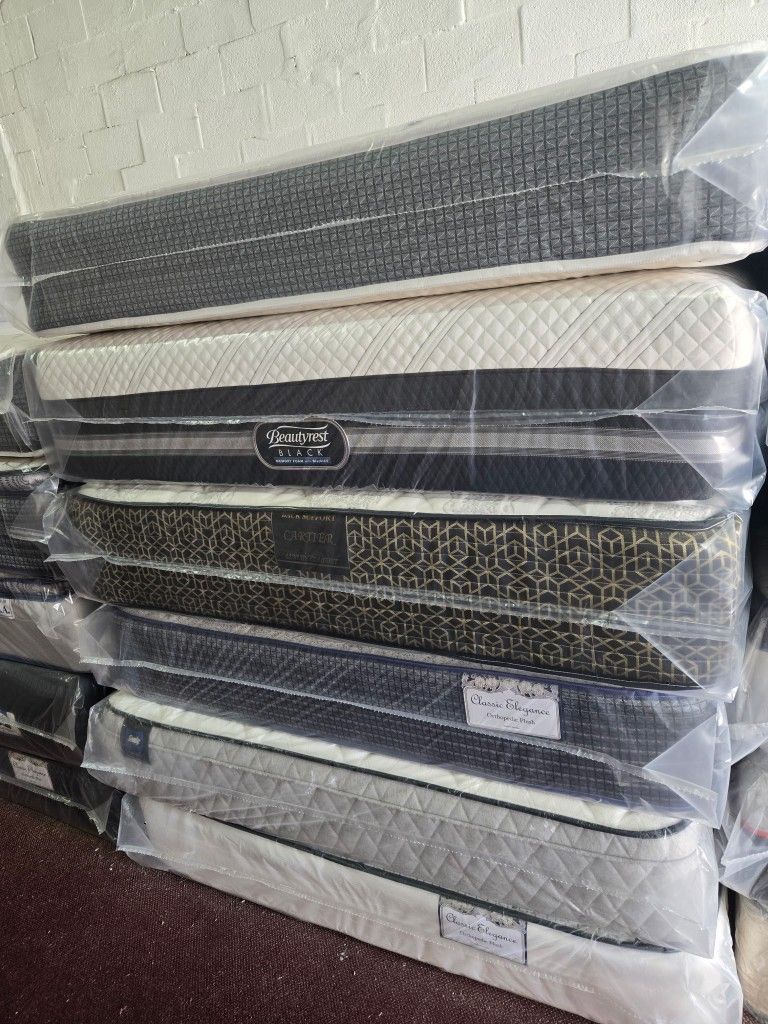 🏡🛌MATTRESSES COLCHONES AVAILABLES ALL STYLES AND SIZES 🛌 🏡