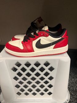 Jordan Retro 1 low Size 3Y (25$)