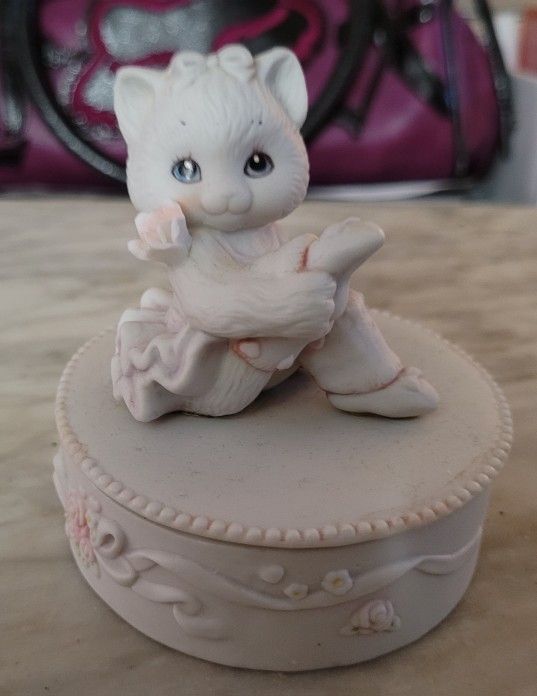 Ballerina Kitty Trinket Box