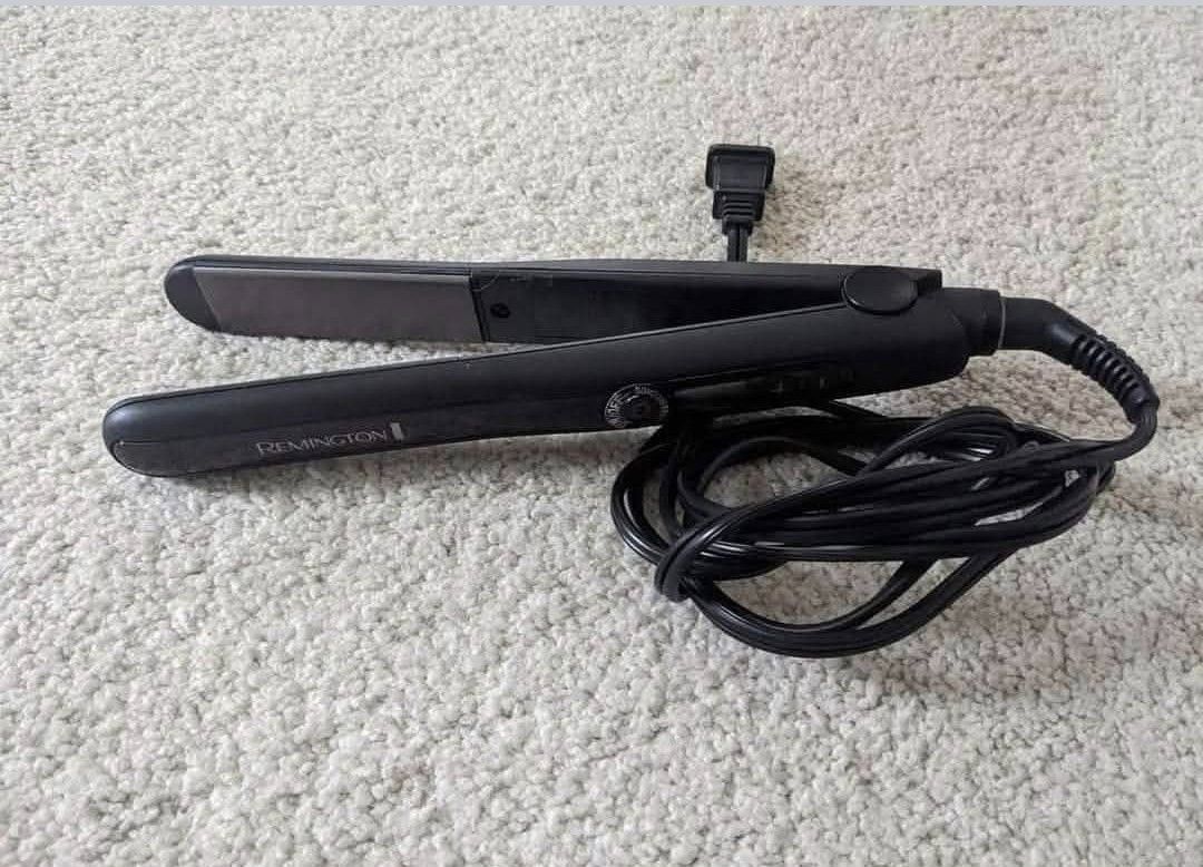 Remington Hair Straightener