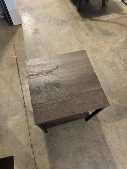 Saucer north Avenue side table