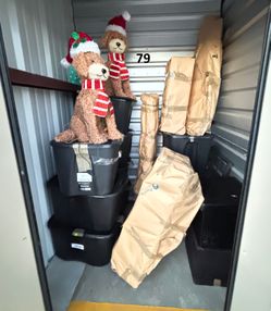 Auction Unit 079 10/26 - Boxes, Christmas Decorations