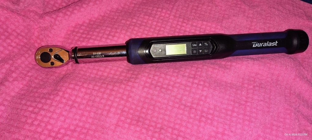 Duralast 3/8in Drive 20-100 ft/lbs Torque Wrench